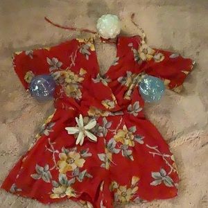 CHAROLETTE RUSSE Sm. red floral v-neck romper